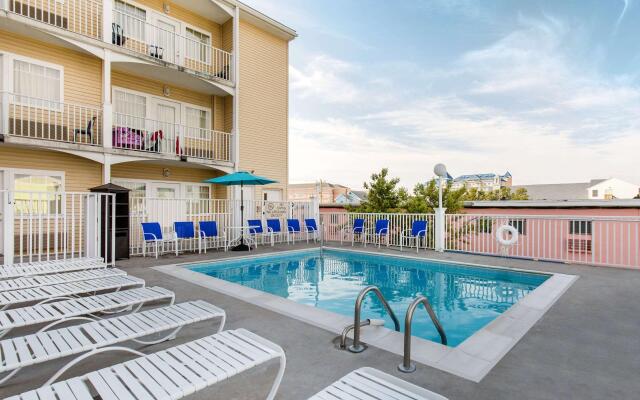 Gateway Hotel & Suites, Ascend Hotel Collection