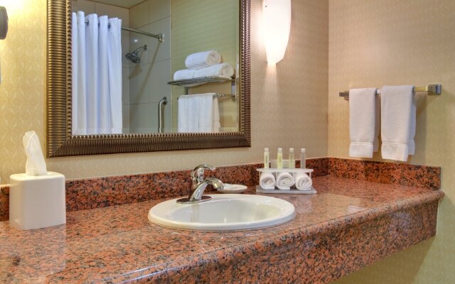 Holiday Inn Express & Suites Beaumont - Oak Valley an IHG Hotel