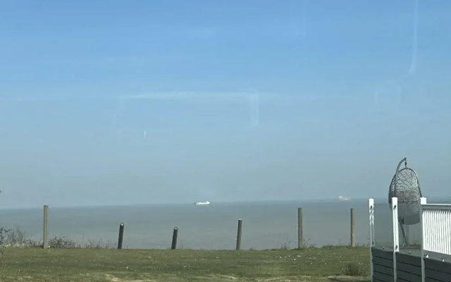 Ashcroft Coast - 2 Bed - Sleeps 4 - Pets Ok