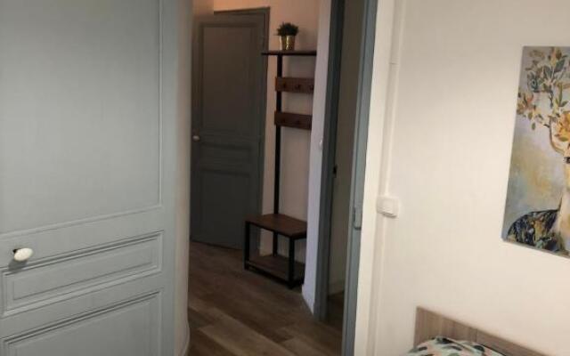 Magnifique Appartement 3 pièces Joliette Marseille PARKING PRIVATIF