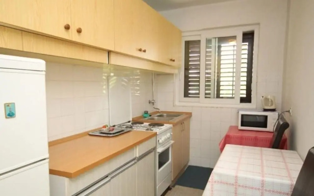 Fila - Large & Close to the Beach - A1