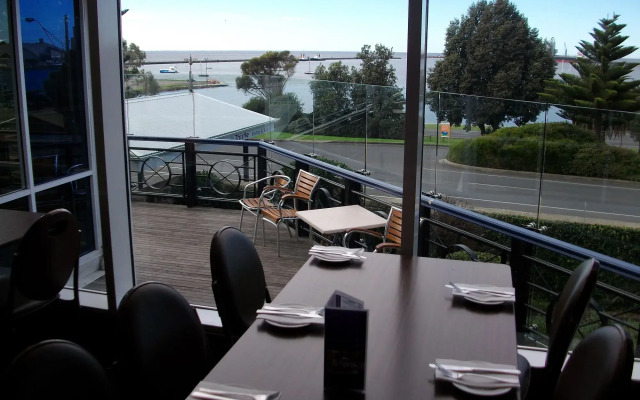 Richmond Henty Hotel