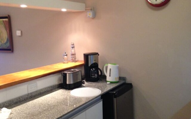 Comfortable Apartment w Great Location