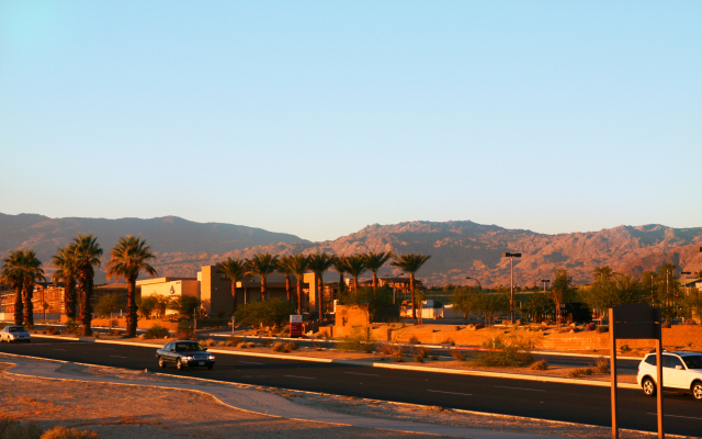 Hampton Inn & Suites Palm Desert