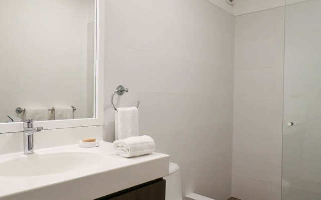 w Amazing 2BR in the Heart of Miraflores