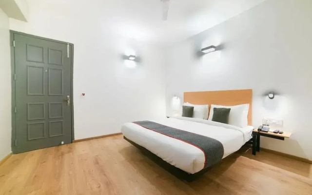 OYO Townhouse 38136 Shivalik Mercantile Co-Operative Bank