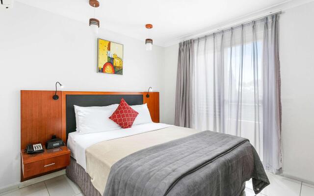 Comfort Inn & Suites Burwood