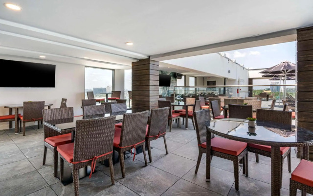 Cambria Hotel Orlando Universal Blvd