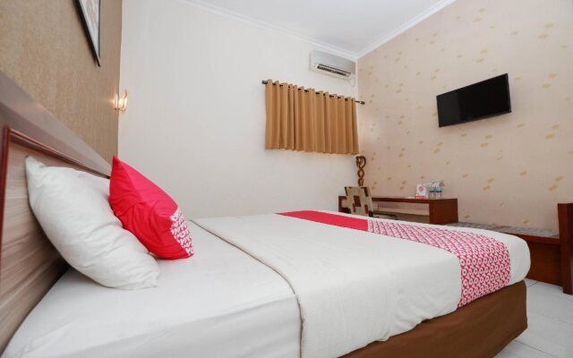 Arya Graha by Airy Rooms