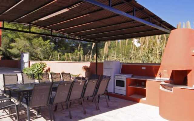 Villa - 8 Bedrooms with Pool and WiFi - 106415