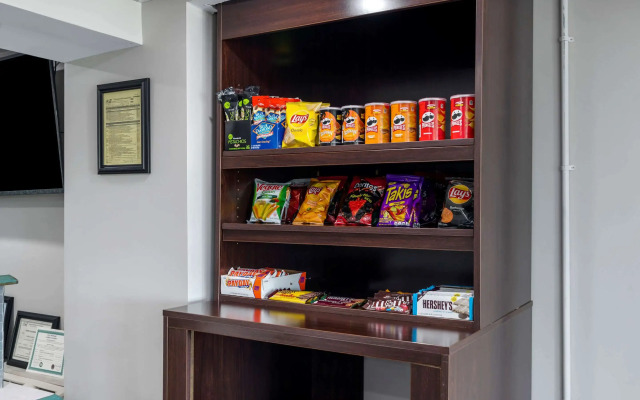 Clarion Pointe McDonough