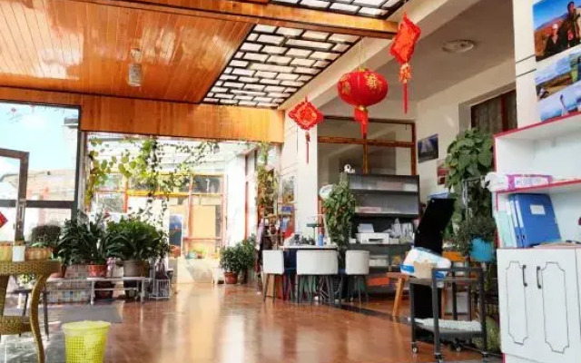 hong tu di  zhang jia da yuan  homestay