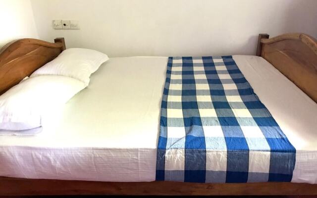 Damith Tourist Inn