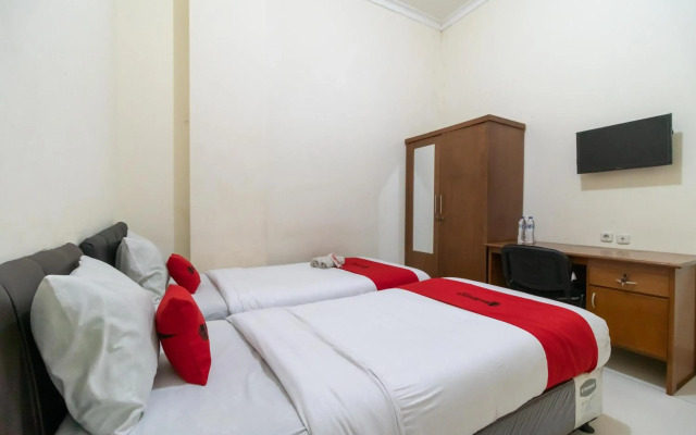 OYO 2364 Cempaka Harapan Indah