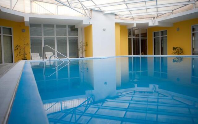 Arcus Residence