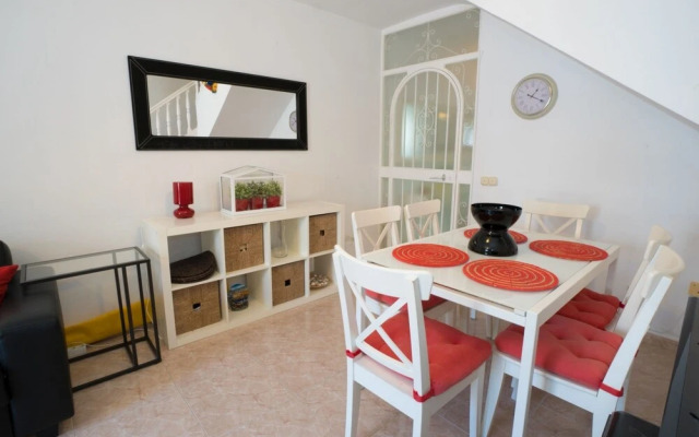 Casa UrbanizaciÃ³n Hacienda 38