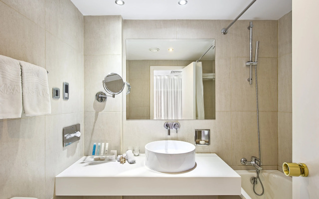 Grecian Sands Hotel