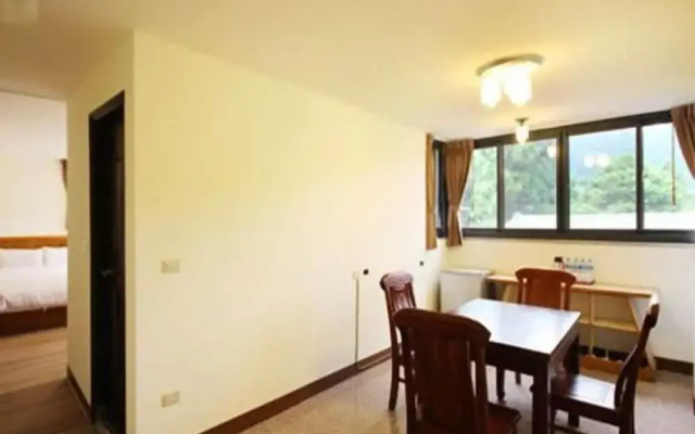 Gemlu Hotel