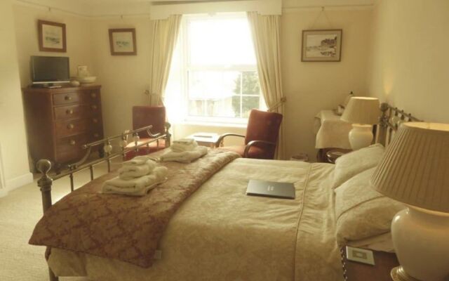 Clotworthy House Bed & Breakfast