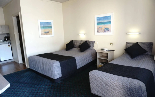 Bay Motel Hotel