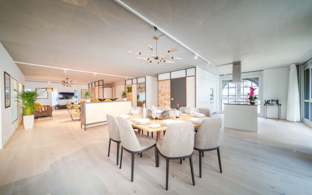 LUXURIOUS CITY CENTRE APARTMENT VEVEY by GUESTLEE