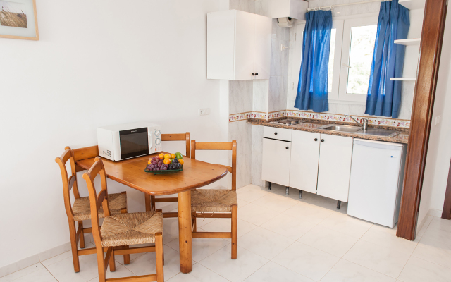 Apartamentos Sol Romántica by DOT Suites
