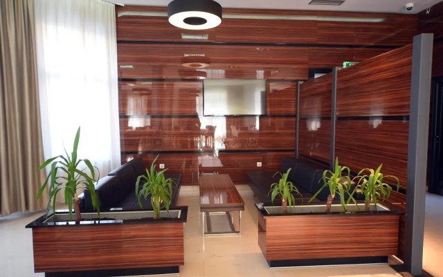 Garni Uni Elita Lux Hotel