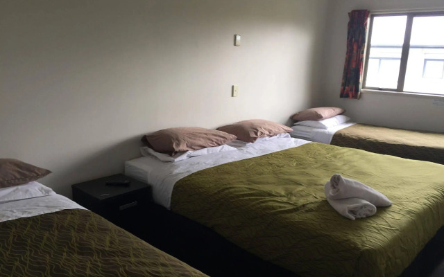 Tiki Lodge Backpackers