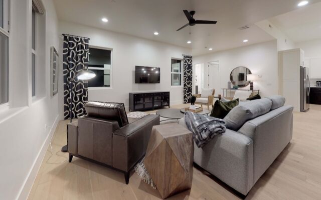 Bloomington Villas