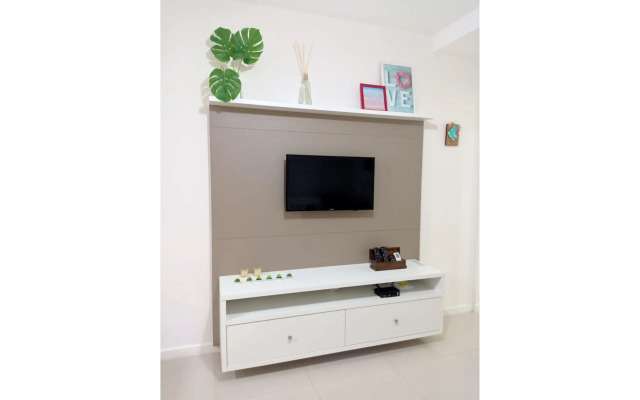 VAR 204B Dpto amplio en condominio con piscina