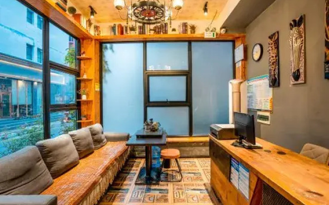 Zhangjiajie Loft Homestay (Tianmen Mountain Cableway Store)
