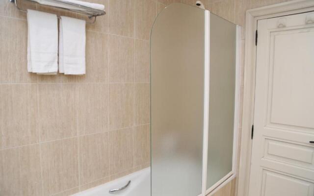 Central Market Parking opcional by Salamancavacacional