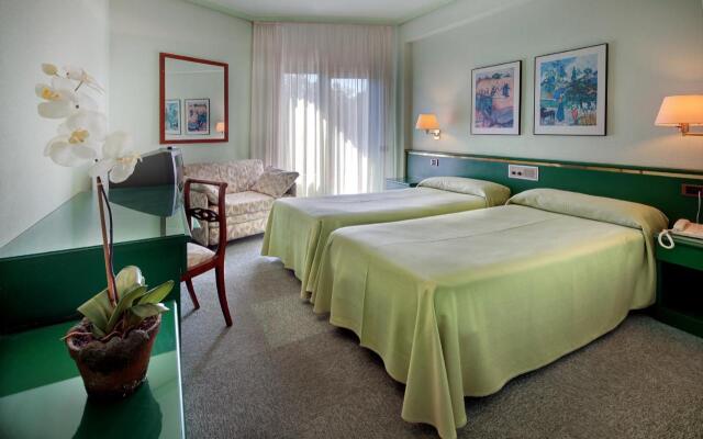 Hotel Rey Sancho Ramirez