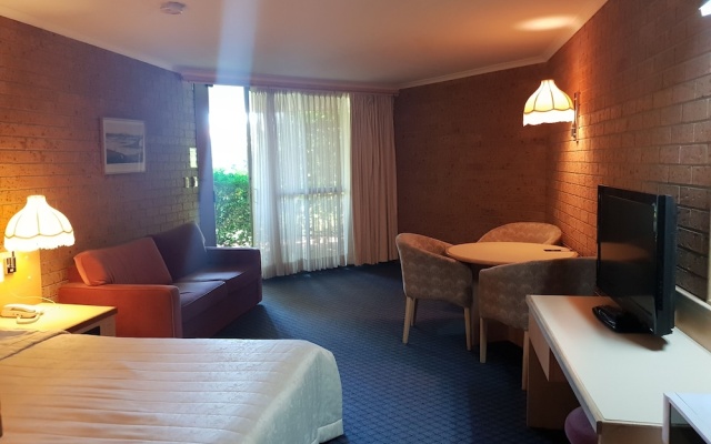John Hunter Motel – Guest Rooms – Muswellbrook