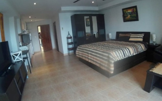The Residence Floor 7 Room 706