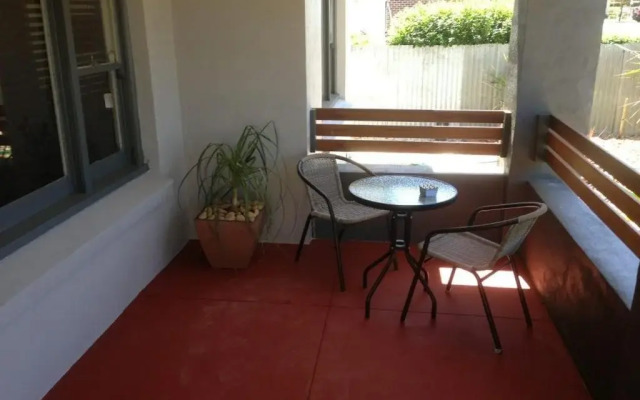 Ploughmans on Wallis, Horsham