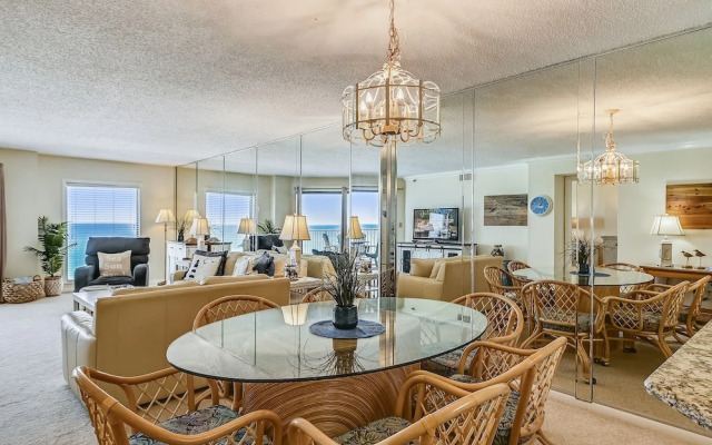 Inlet Reef 602 2 Bedroom Condo by RedAwning