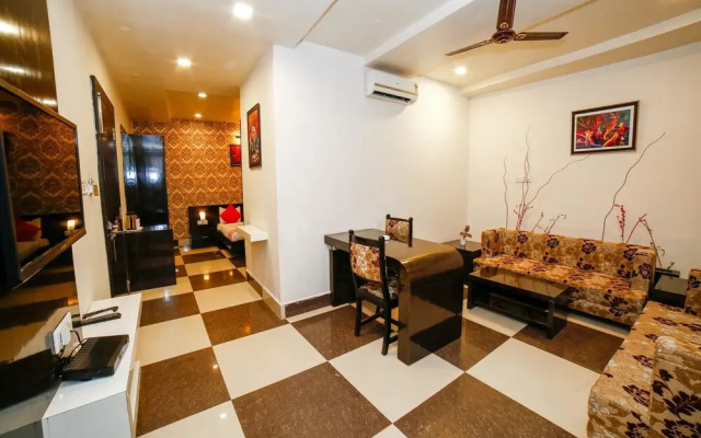 Oyo 35769 Hotel Rishabh