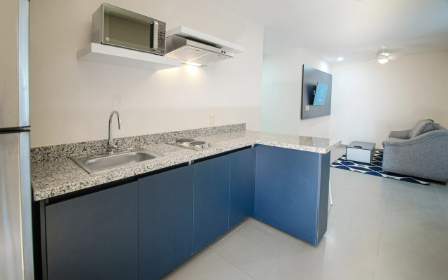 Vista Express Guadalajara Expo SureStay Collection by BW