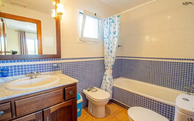 Serene 2 Bedroom Apartment in Vera