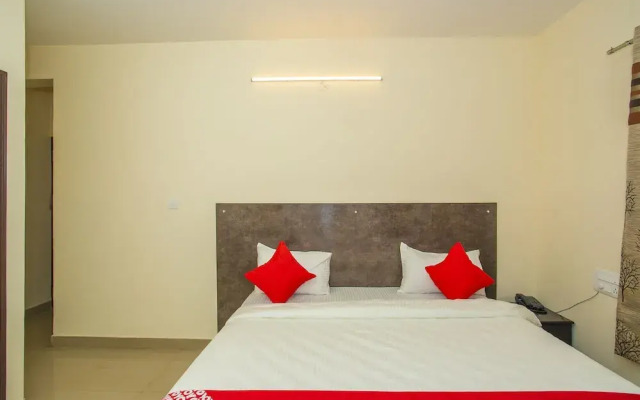 OYO 19524 Maruthi Home Stays 2