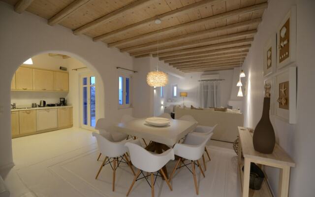 Villa Topaz 3 Bedroom Villa With Shared Pool in Choulakia