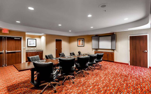 Courtyard by Marriott Easton-Columbus