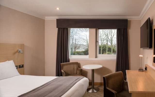 Carlton Hotel
