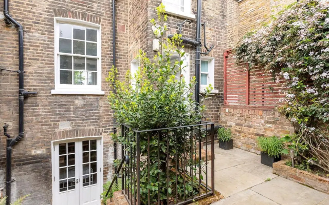 Two Bed Notting Hill Gem