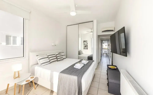 Faros Seaside Villa Larnaca