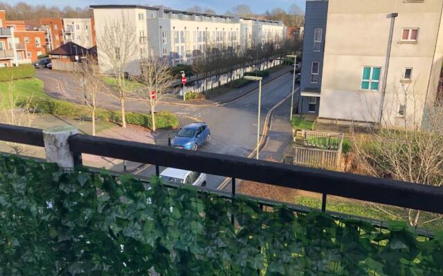 Beautiful 1-bed Apartment in Redhill