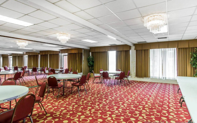 Motel 6 Opelika, AL