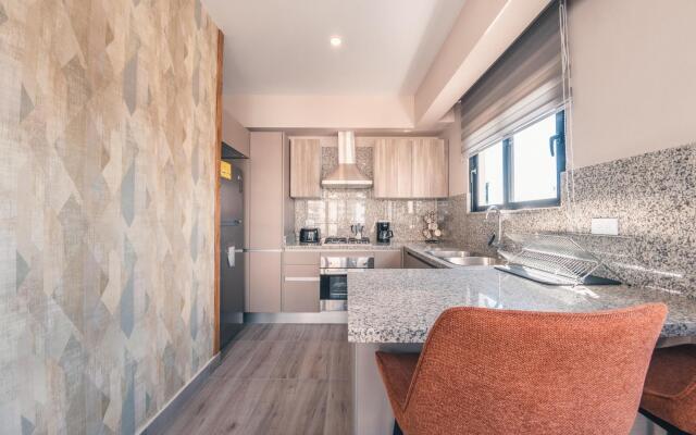 Breakfast Included at Regatta Living 802