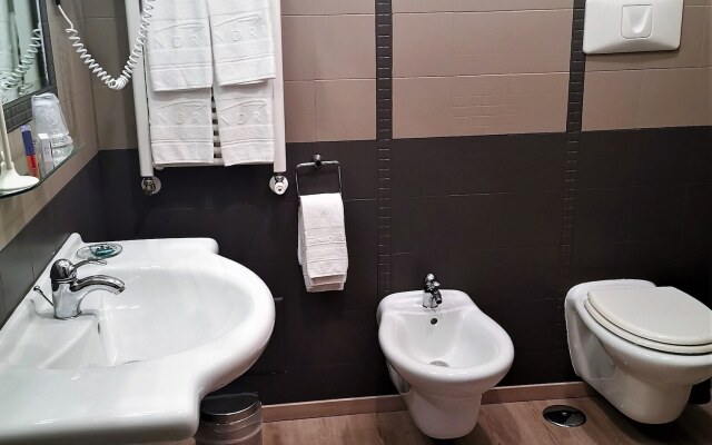 Andris Hotel